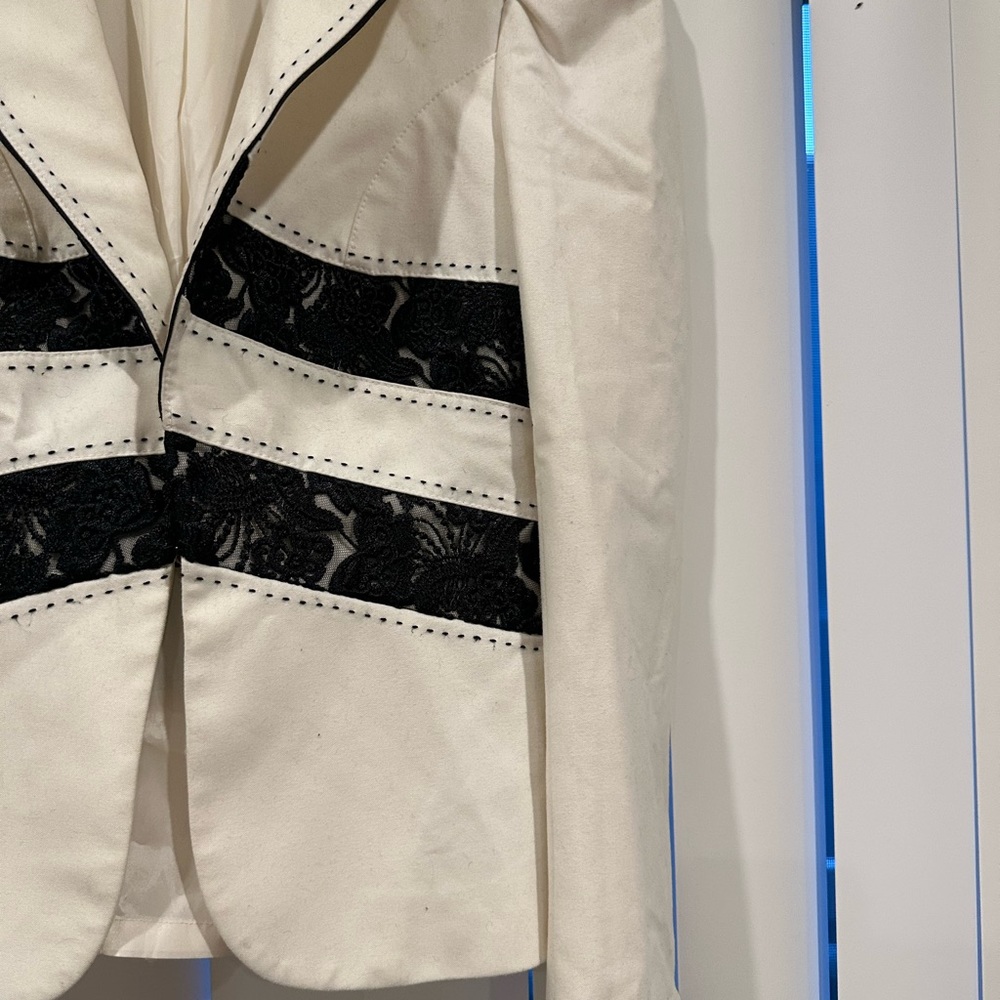 Bebe Jacket - image 6